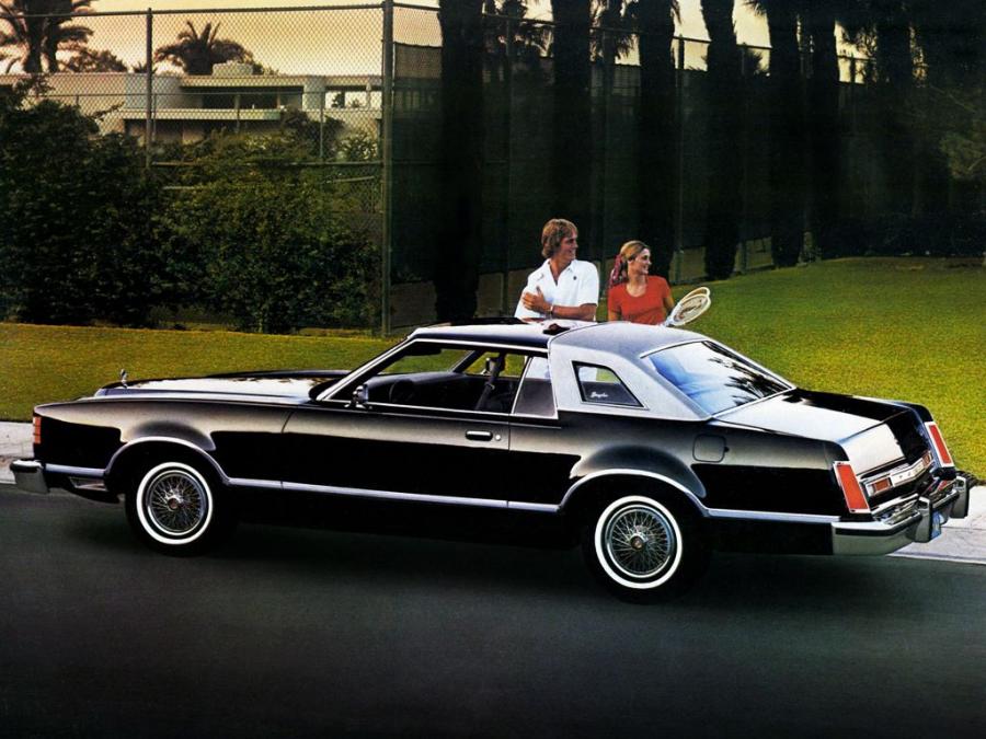  Ford LTD II Coupe 1977 года  (фото 2 из 17)